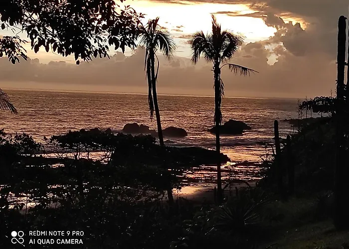 Casas Pelicano Lodge *