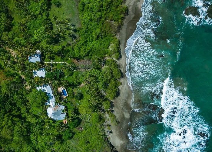 Casas Pelicano Lodge Playa Junquillal