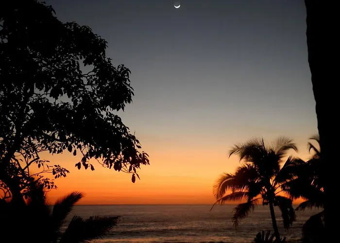 Casas Pelicano * Playa Junquillal